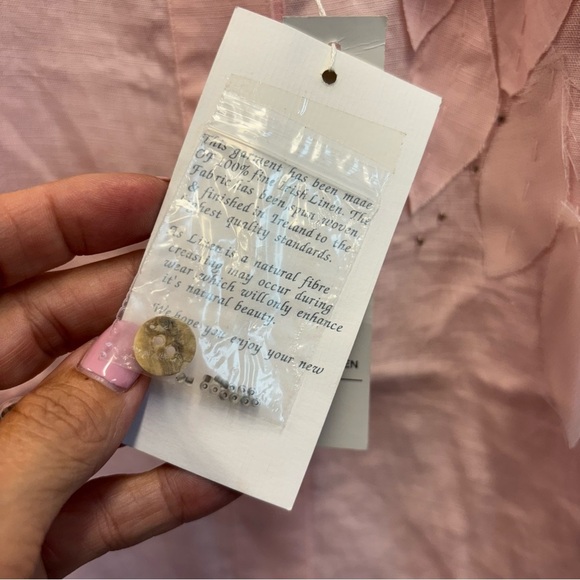 NWT Edward Woman 2X Linen Button Shirt Top Pink Flower appliqué beaded - Picture 5 of 12